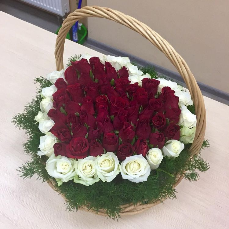 51 роза в корзине ,Эквадор, 60см